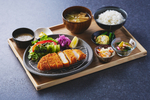 相白みそダレとんかつ膳