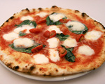 本場イタリアのピッツェリアも使用するモッツァレラを使った「水牛モッツァレラのマルゲリータ」1600円