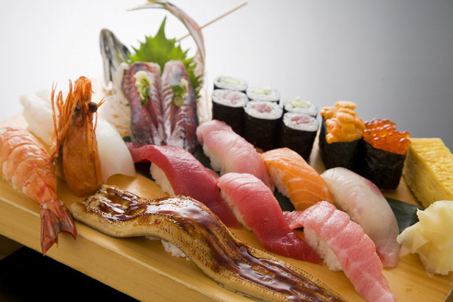 沼津魚がし鮨 流れ鮨 三島店 三島市 アットエス