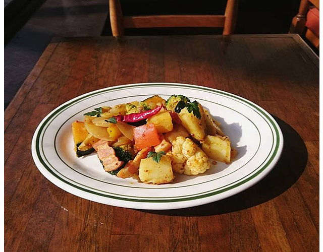 ディナーおすすめ（例）彩り野菜のサブ