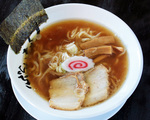 「中華そば」は、鶏＋豚骨の旨みを抽出したあっさりスープ
