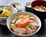 鳥西京と漬け卵黄丼セット