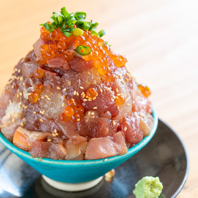 海鮮てっぺん丼