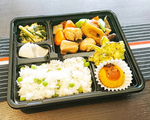 茶まり弁当（その日のランチに準じた内容）