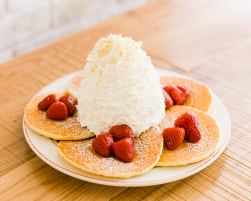 一番人気のパンケーキ！「ハワイで一番おいしい」とお褒めいただいている看板メニュー