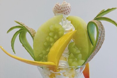 こだわりの高級フルーツを使った見た目も美しいフルーツパフェ！ ボヌール果実／静岡