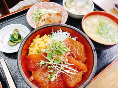 旧焼津港そば！マグロ漬丼や定食が楽しめる御食事処「トミヤ」