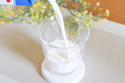意外と知らない「牛乳」の効果。飲むのに最適なタイミングは？