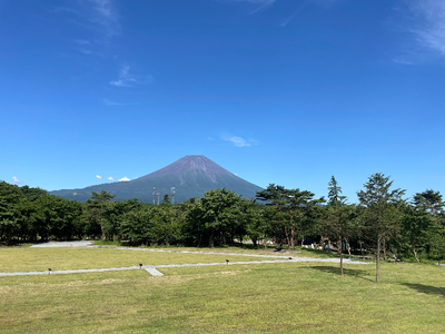 富士宮市に新オートキャンプ場「朝霧  Camp Base そらいろ」がオープン