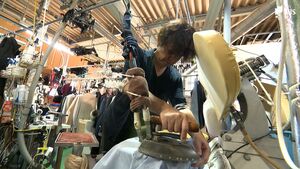 燃料+資材高騰でワイシャツ1枚40円アップも…価格反映できぬクリーニング店「生き残るにはどうしたらいいのか」