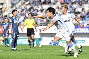 磐田3ゴールで徳島に快勝! 得失点差で3位に浮上【J2第39節速報】