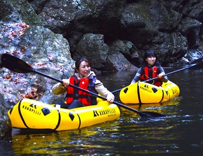 アラスカ発祥のカヤック「パックラフト」は持ち運び楽チン！湯ケ島温泉街の峡谷を行く体験イベントを紹介します！