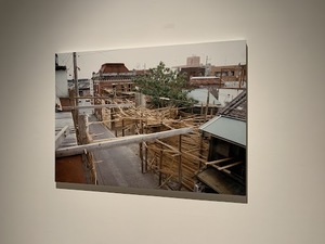 【静岡県立美術館 の「静岡の現代美術と1980年代」展】 「袋井駅前プロジェクト」の心意気が伝わる
