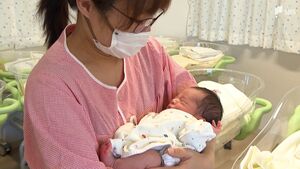 「出産とキャリアを引き換えのイメージがあるから少子化が進む」出生数過去最少を更新…行政は危機感 学生からは切実な声