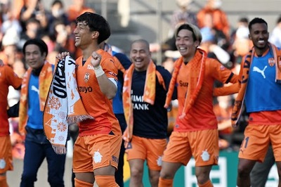 【フォト】清水エスパルス山原怜音がスーパーミドル！大分に快勝で“勝ちロコ”最高潮＜J2第4節＞