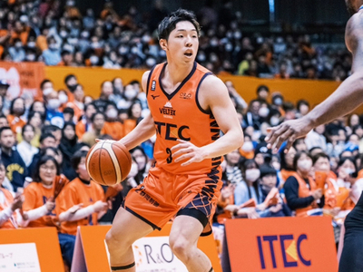 バスケットボール男子Bリーグ２部「ベルテックス静岡」今シーズンの手応えやプレーオフ進出への意気込みを岡田雄三選手にインタビュー！