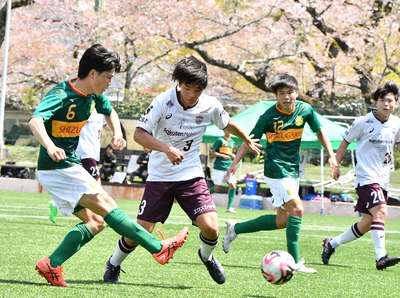 静岡学園、0−3でヴィッセル神戸ユースに敗戦…パスワーク封じられ開幕2連敗＜U-18サッカープレミアリーグWEST＞