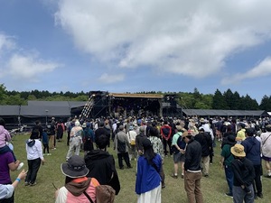 【野外フェス「FUJI & SUN '24 」１日目】  ボブ・マーリーの命日に