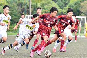 【サッカーU-18プリンスリーグ東海第10節速報】浜松開誠館が藤枝明誠との“首位攻防戦”で2−1逆転勝ち、暫定首位に浮上