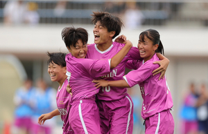 藤枝順心がインターハイ連覇！大商学園に2−0、4季連続日本一に！＜全国高校総体サッカー女子決勝＞