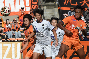 【速報・U-18プリンスリーグ東海】首位清水エスパルスユースは藤枝東とドロー。ジュビロ磐田ユースはトップ昇格のMF川合徳孟がロスタイム弾