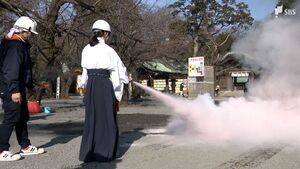 「本殿西側で火事です」文化財防火デーを前に消火訓練　三嶋大社の境内からの出火を想定=静岡