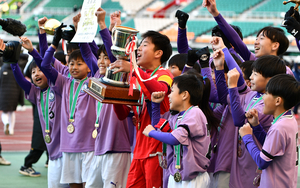 【速報・NTTカップ静岡県U-12サッカー】藤枝東FCが4−3でバディFCを下して初優勝。エース中島広翔が驚異の4ゴール