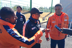 清水エスパルスのドウグラスタンキに新加入のカピシャーバが質問「いつ焼き肉おごってくれる？日本文化では先輩がおごらないと」