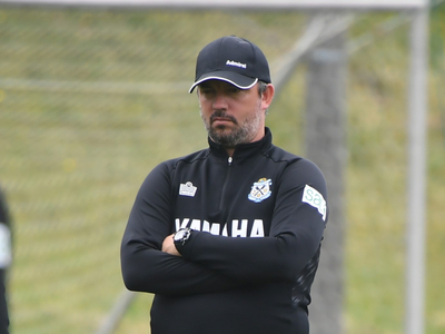ジュビロ磐田のハッチンソン監督、FC今治戦に向けコメント「一番大事なのは、信じること。殻に閉じこもらず、自分らしく表現を」