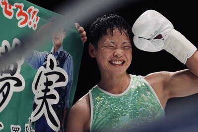 地元凱旋の池本夢実、有言実行のTKO勝利でWBO-AP女子ライトフライ級王座防衛!