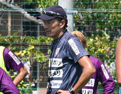 藤枝MYFCの須藤大輔監督、ジュビロ磐田との蒼藤決戦へ向け「ガチンコで。ここでプライドを見せないと」