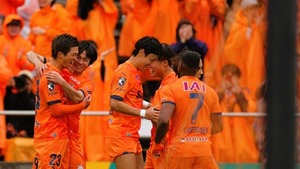清水エスパルス、東京Vを1-0で下しJ1残留決定！ 秋葉監督が語った「血管が2、3本切れた」激闘の舞台裏と残り3試合への意気込み