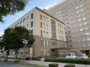 診療装いわいせつ、小児科医の男に懲役７年６月　地裁浜松支部判決　立場を逆手「極めて悪質」