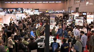 国内最大級の模型展示会「静岡ホビーショー」一般公開が始まる プラモデルや鉄道模型など 会場は熱気に包まれる
