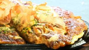 ふわふわ生地に広がる笑顔 関西風お好み焼きと焼きそばが自慢『あずさ』(静岡市)【昭和100年愛されごはん】