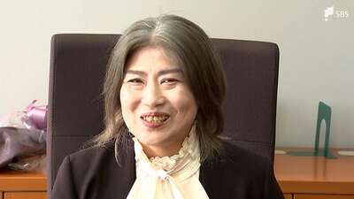 「パフォーマンスの良い仕事をしていきたい」伊東市の田久保真紀新市長 笑顔で初登庁し抱負語る＝静岡