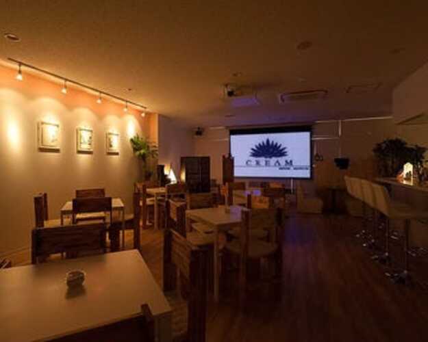 Cafe Dining Cream 静岡市葵区 アットエス