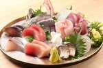 毎日仕入れる鮮魚は『刺身盛合せ』で食すのがおすすめ！