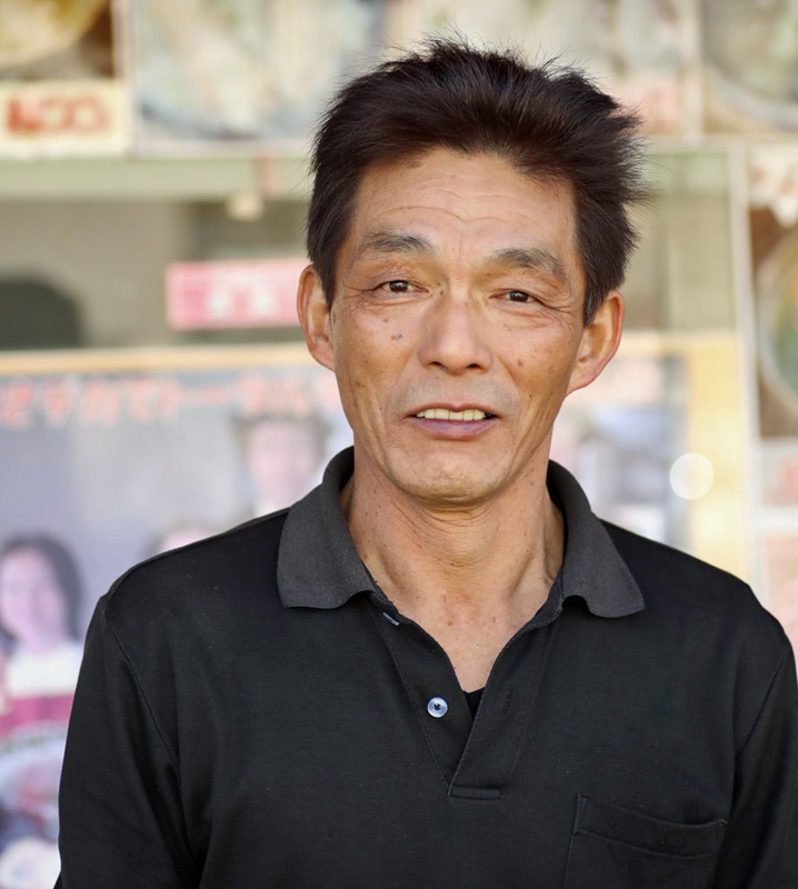 中華屋 貴長店主