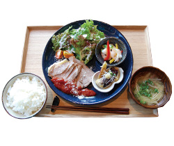 豚肩肉のしっとりロースト