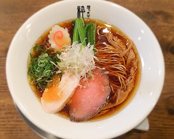 ラーメン 屋 近く の 美味しい この