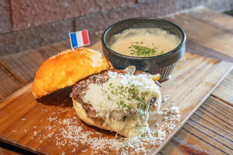 世界のグルメをハンバーガーに！
