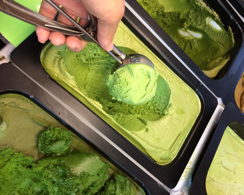 「ななや」の抹茶アイス
