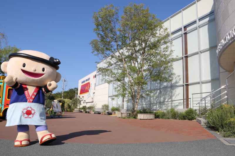 「うなぎパイファクトリー外観」