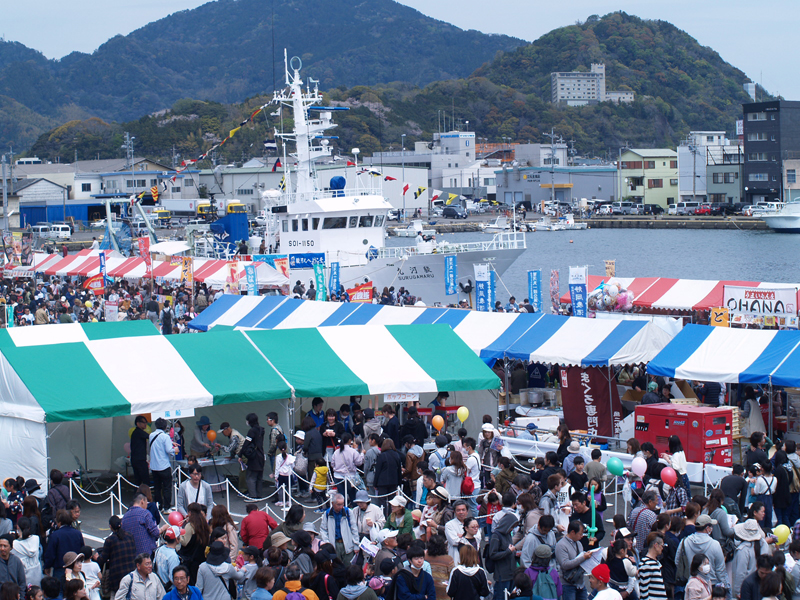 22年4月9 10日に開催 静岡県内の週末おすすめイベント 幻想的なランタン 3年ぶりの焼津みなとまつり クラフトフェア 静岡新聞アットエス