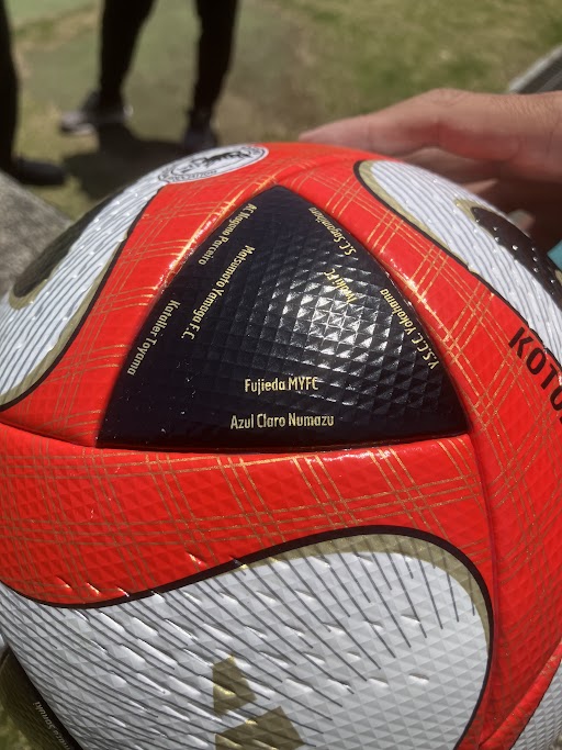 30周年を迎えるサッカーJリーグ、記念ボールを12日から使用！よく見る