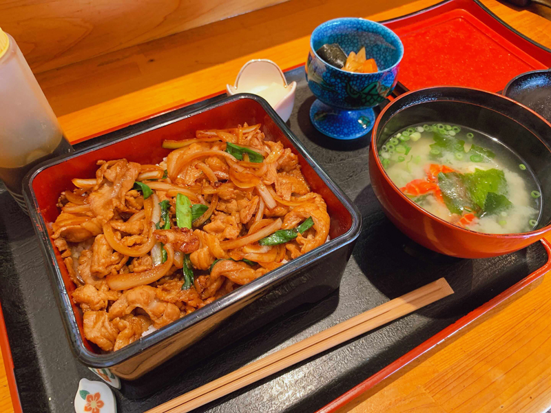 秘伝のうなぎタレ使用した日替わりランチが美味しすぎる うなぎ和食処よしみ 三島市 静岡新聞アットエス