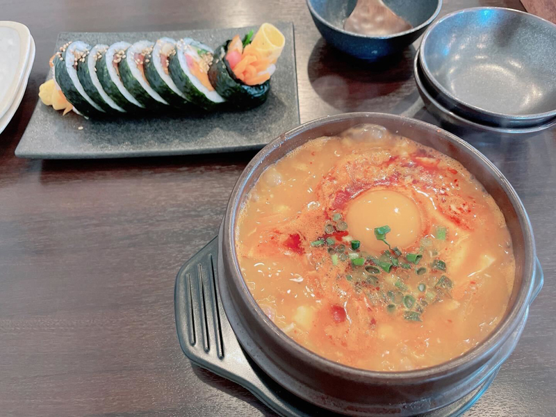 スンドゥブが絶品！本場韓国の味を楽しめる「韓の食卓イェッコル