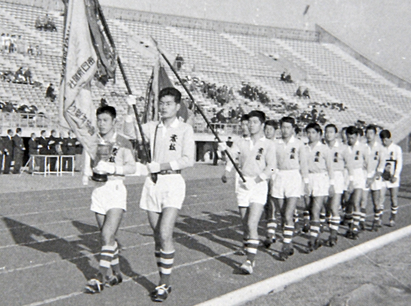 静岡の高校サッカー戦後史Vol.19】藤枝東の1965年冬、全国3連覇を