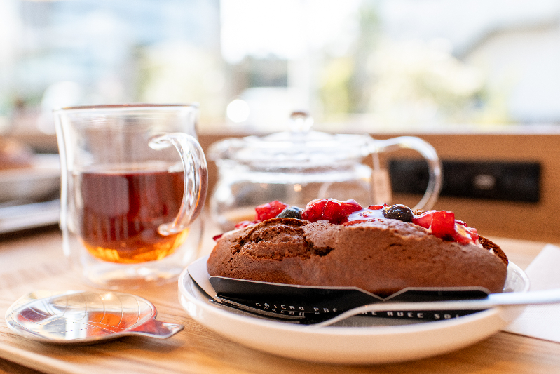 ケーキセットが今どき500円!?草薙駅から徒歩2分「カフェa」で最高